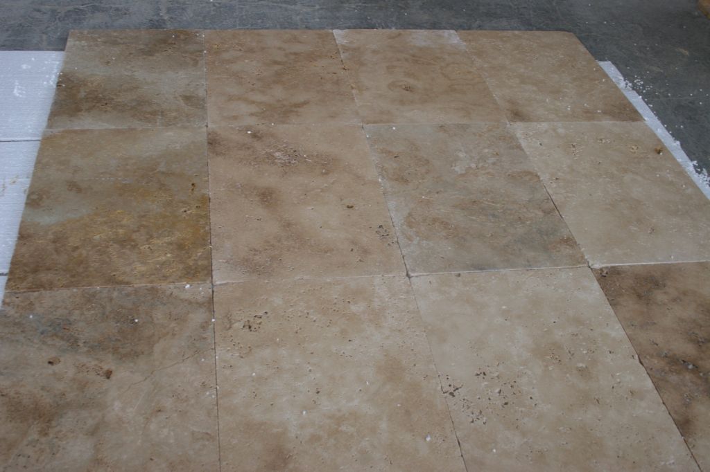 Promotion travertin vieilli 40.6x61x1.2 cm  1er choix garanti