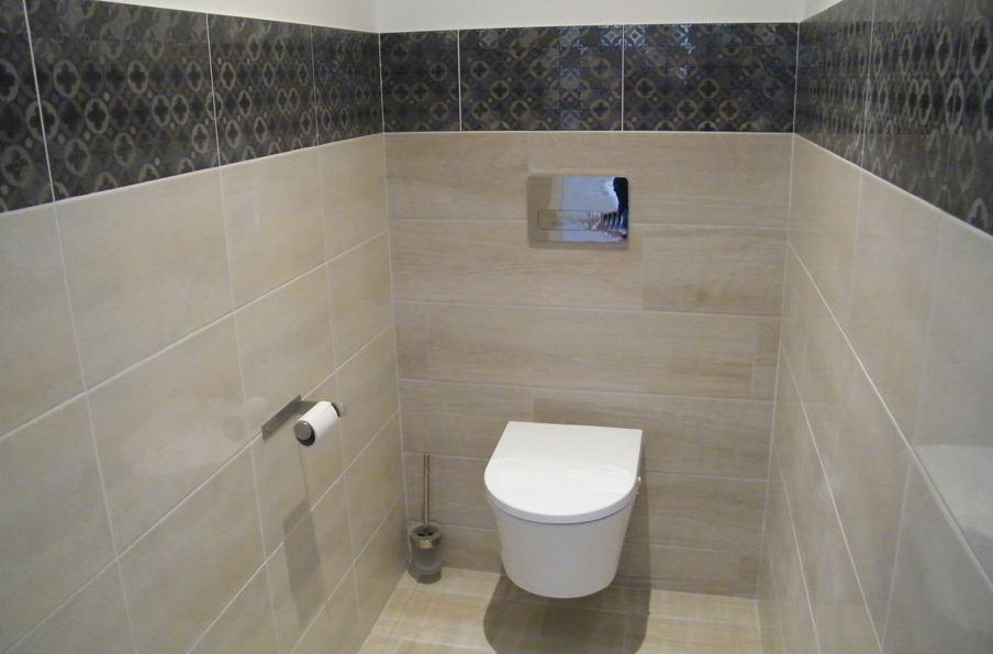 toilettes carrelage imitation bois